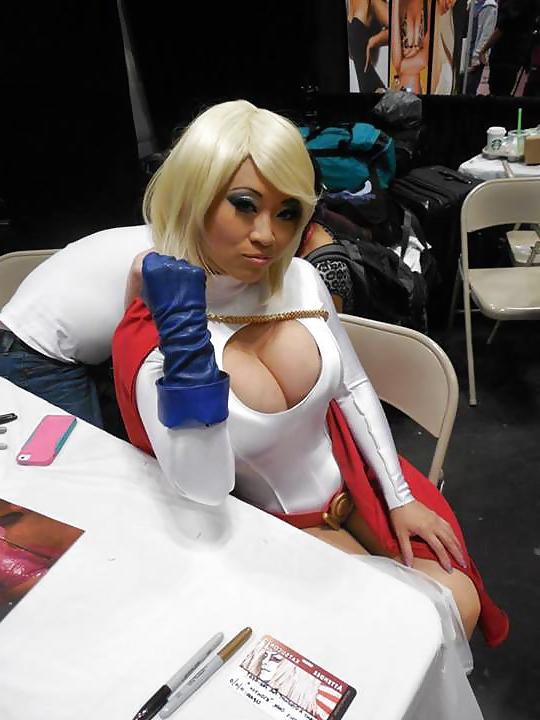 25P Cosplay #2: Yaya as Power Girl from DC Comics