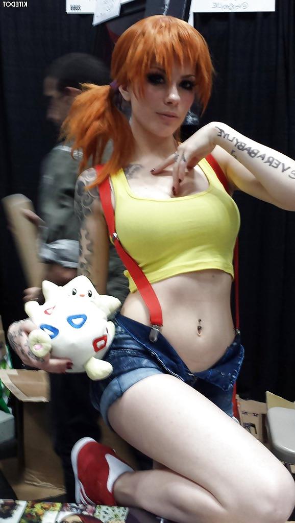 25P Sexy Cosplay Girls 2