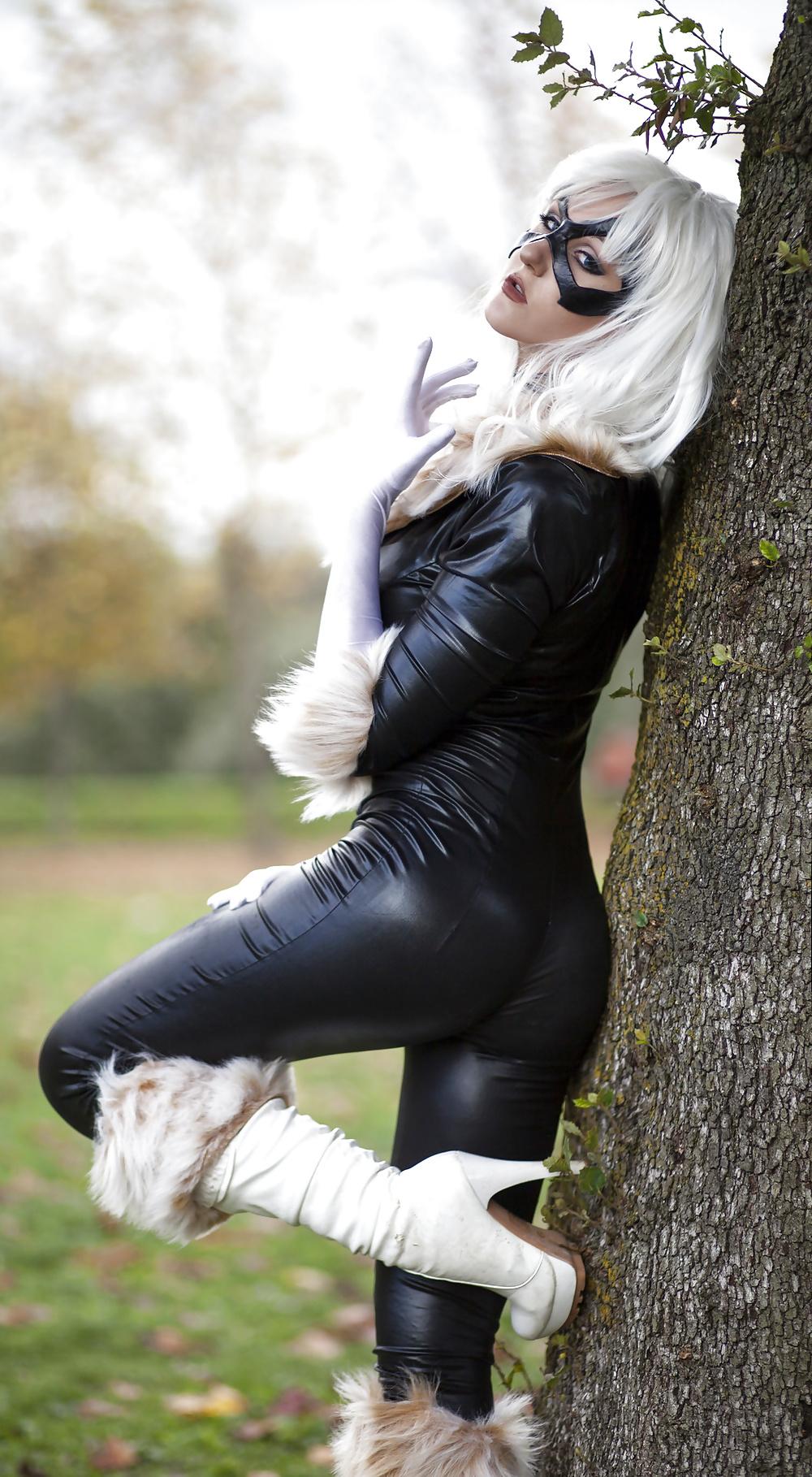 25P Sexy Cosplay Girls 2