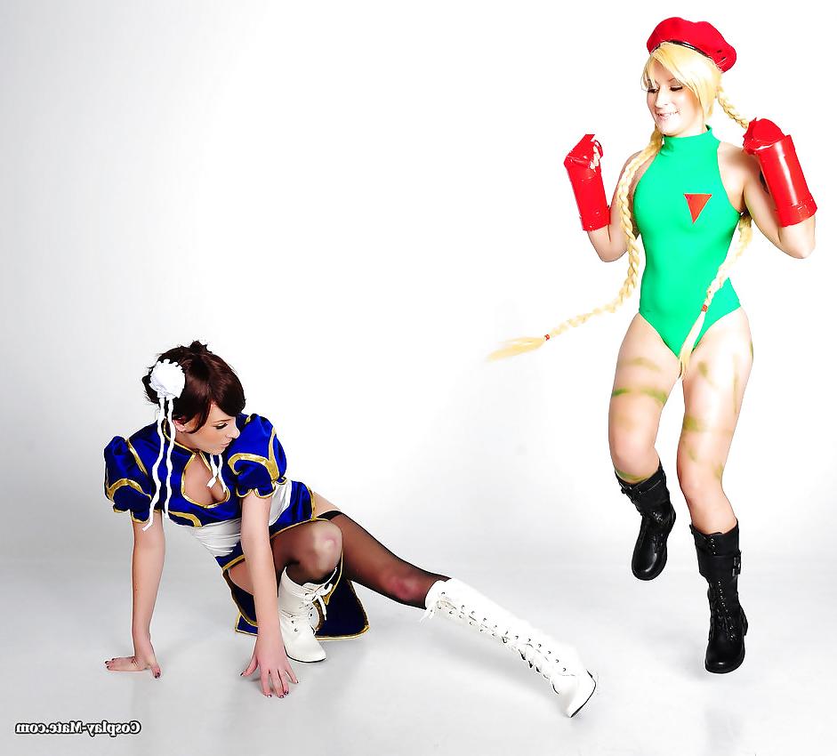 25P Sexy Cosplay Girls 2