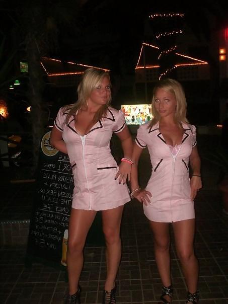 25P Slutz in fancy dress