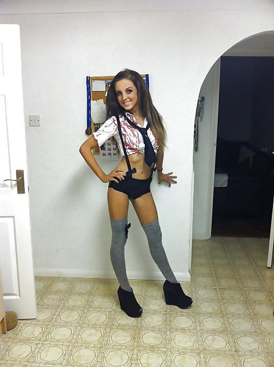 25P Slutz in fancy dress