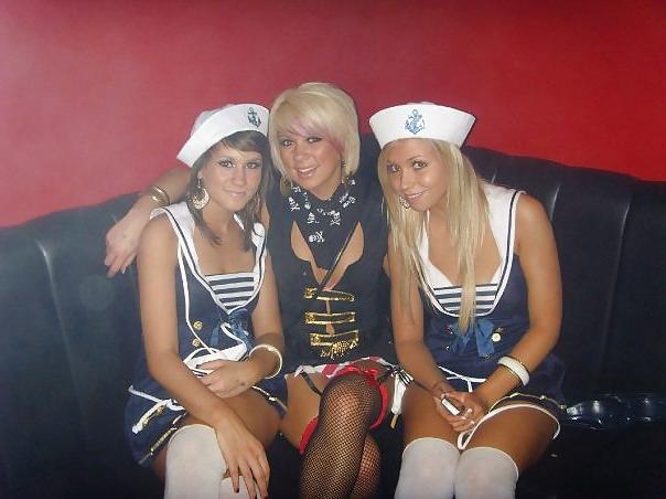 25P Slutz in fancy dress