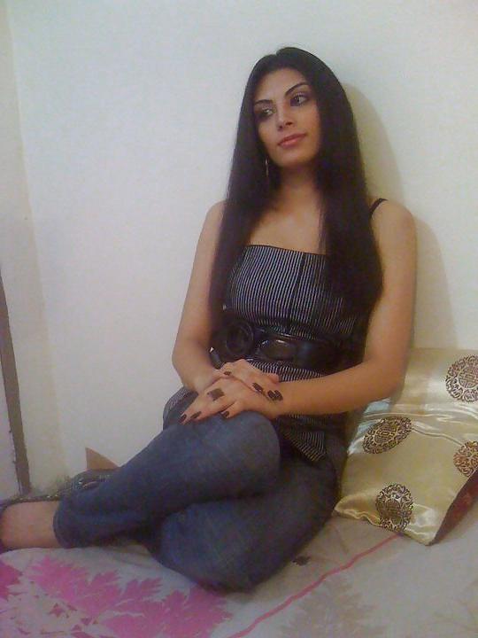 25P Random Pakistani Bitches for Big Black Cocks