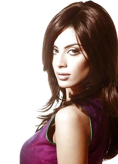 25P Random Pakistani Bitches for Big Black Cocks