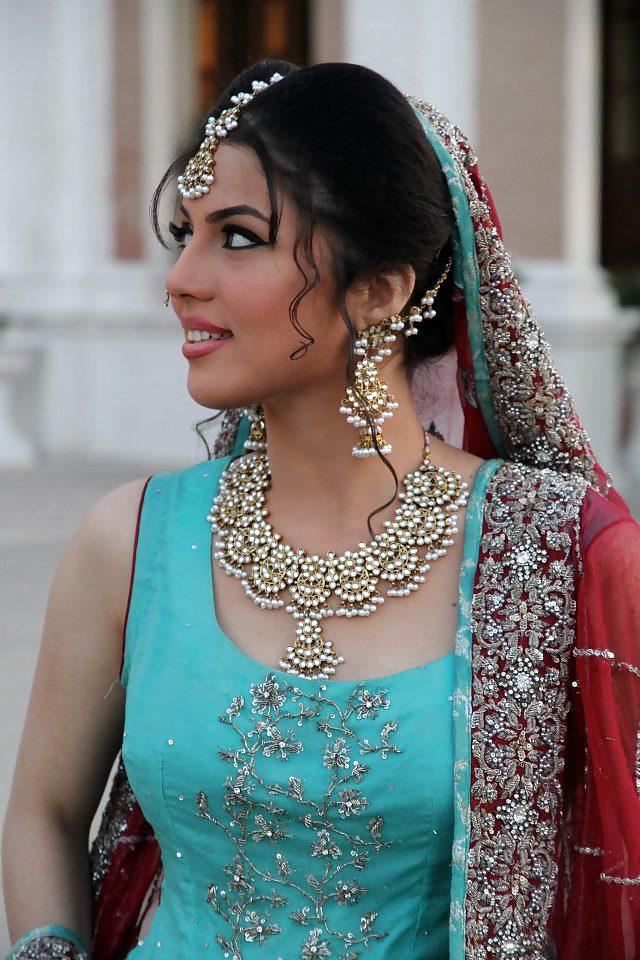 25P Random Pakistani Bitches for Big Black Cocks