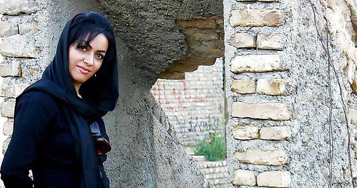 4P A Young Pakistani Woman I Want to Fuck