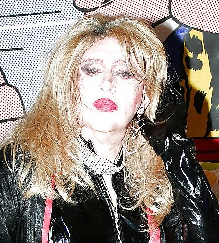 20P Stephanie Wild dirty tranny whore