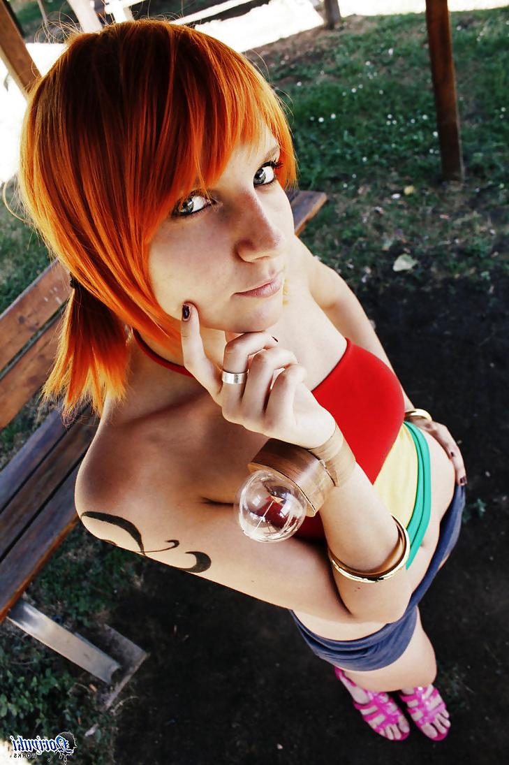 20P Nami - Cosplay