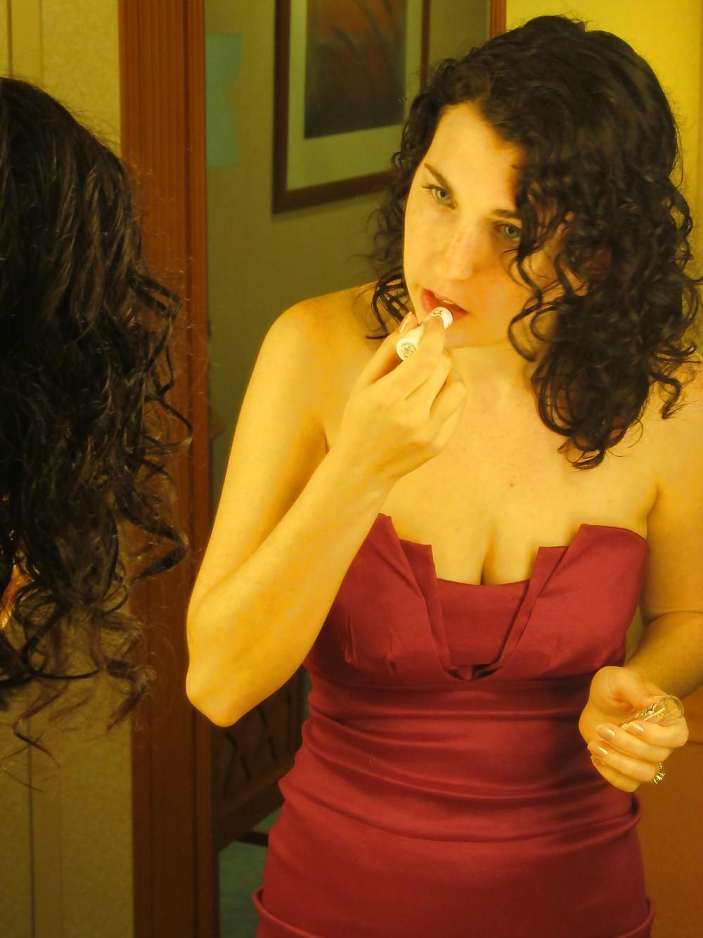 10P Amanda in a Red Corset 