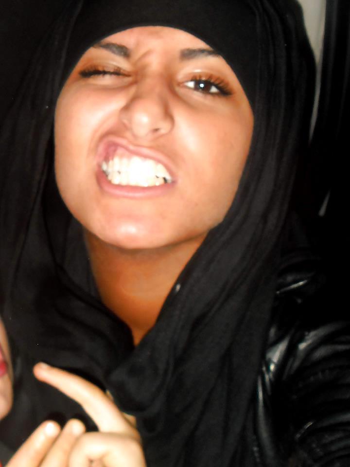 25P Beurettes arab ., hijeb ., french ., black