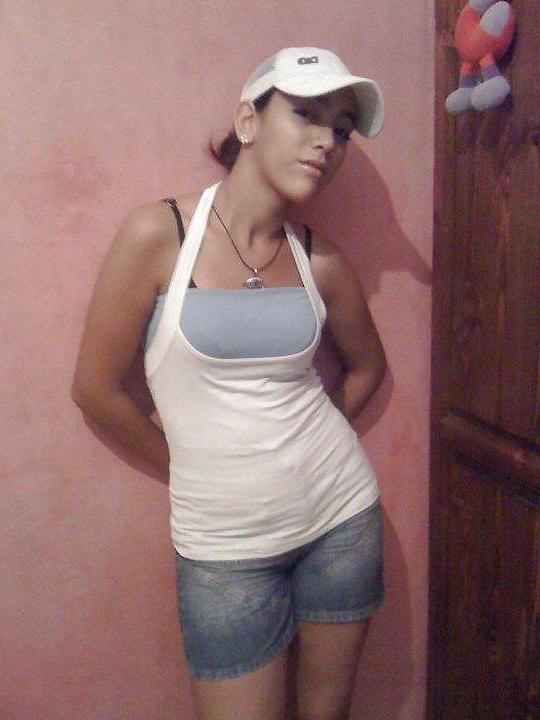 10P Fatima  ait faress