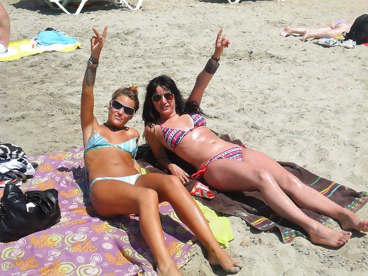 21P YOUNG TEENS FROM FACEBOOK - PLS COMMENT VERY DIRTY