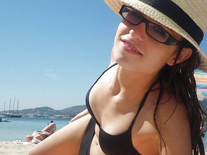 21P YOUNG TEENS FROM FACEBOOK - PLS COMMENT VERY DIRTY