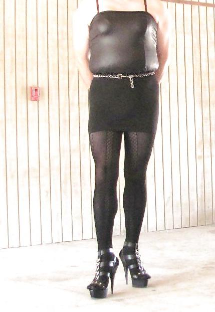 8P Black sultry outfit