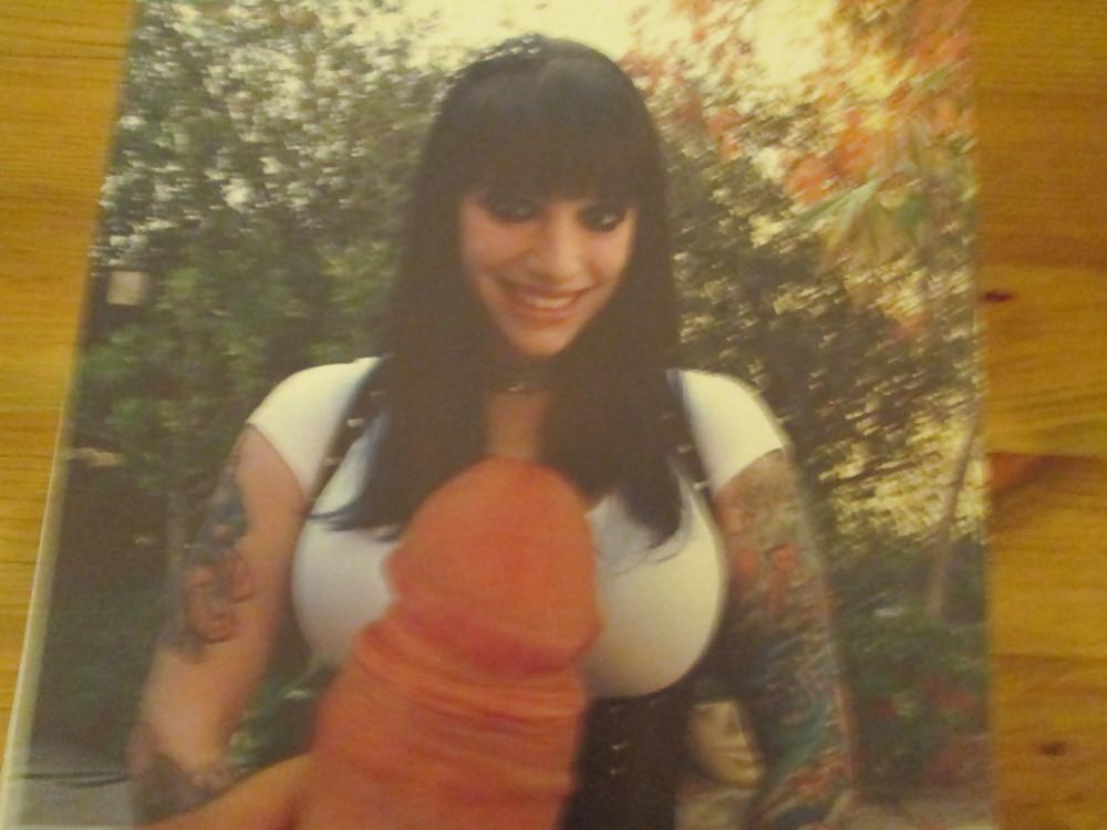 12P Amateur Emily (Busty Metal babe)