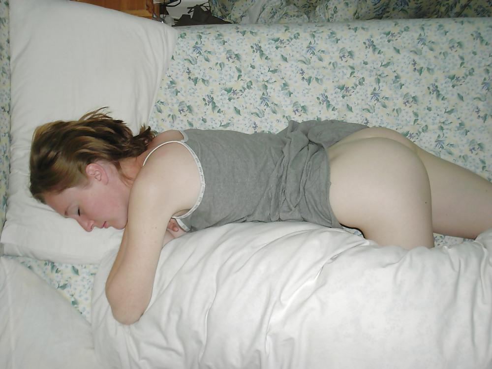25P Amateur Has No Idea How Fuckable She Is