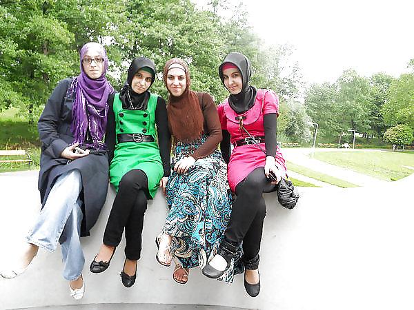 25P Hijab pantyhose 1
