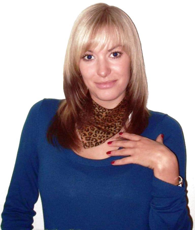 11P Private Pics - Hot German Girl shows her body