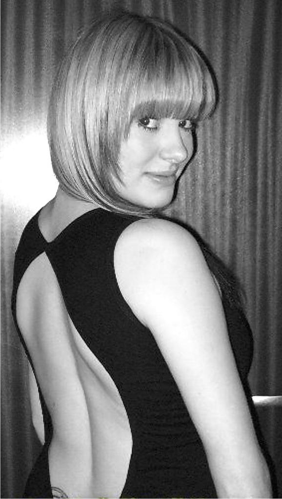 11P Private Pics - Hot German Girl shows her body