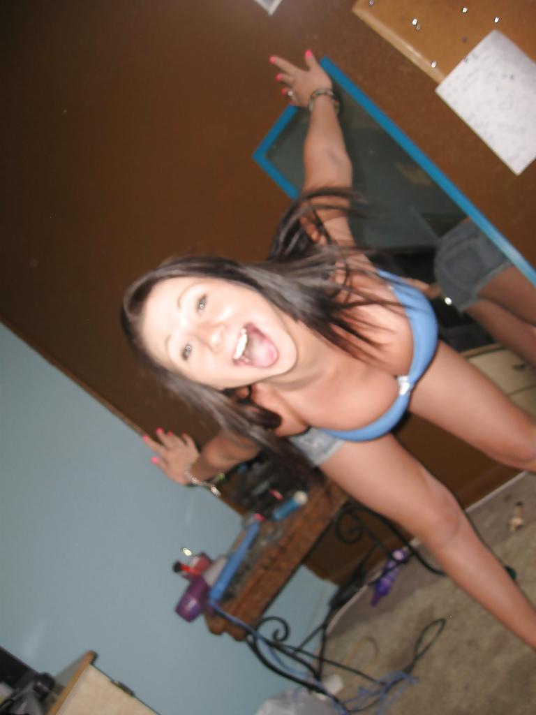 19P Teen brunette huge tits amazing body III