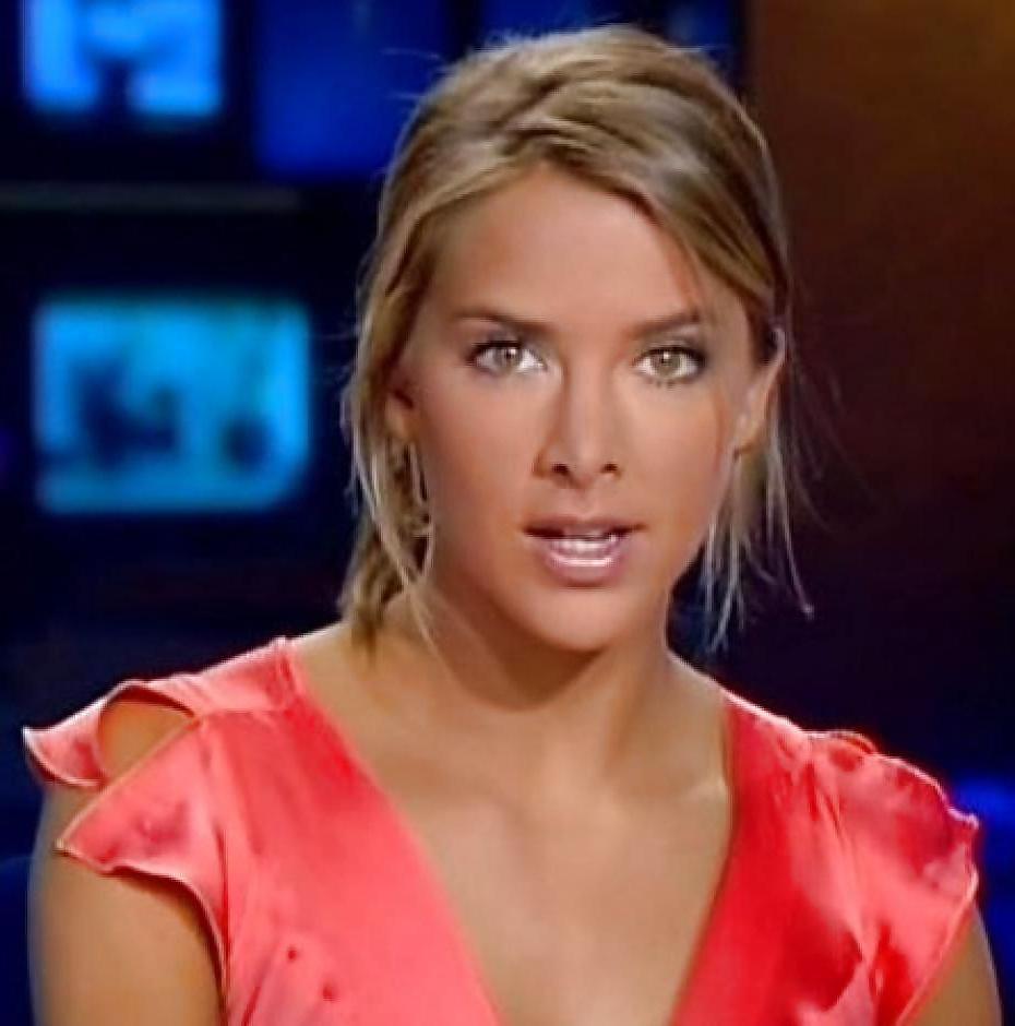 25P Melissa Theuriau - Hot French Newsreader