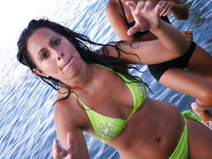 21P Dirty teen sluts with hot bodys - comment dirty !!
