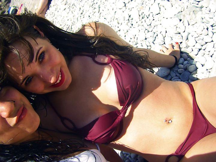 21P Dirty teen sluts with hot bodys - comment dirty !!