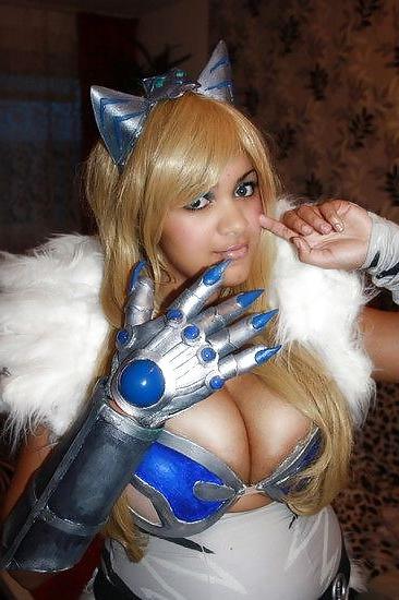 25P Curvy Cosplay Girls 3