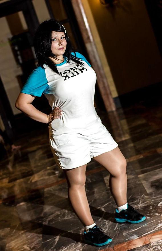 25P Curvy Cosplay Girls 3