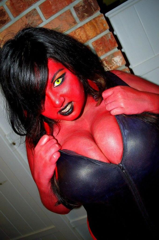 25P Curvy Cosplay Girls 3