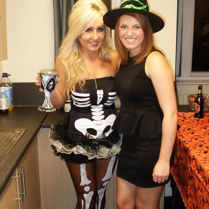 25P Slutz in fancy dress 8