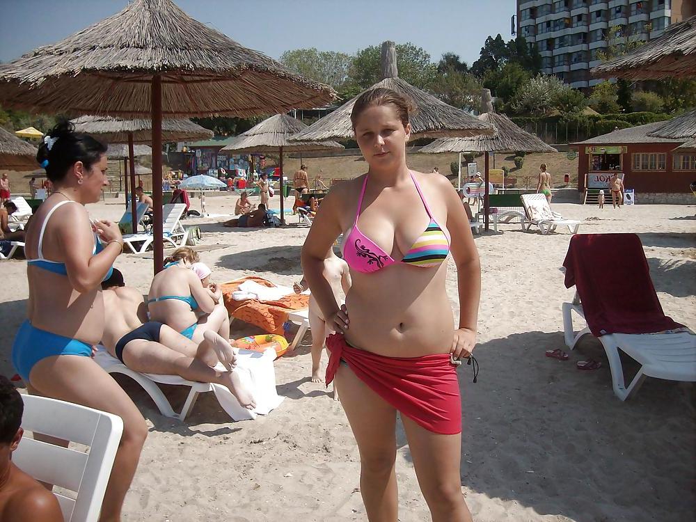 25P Teen in swimsuit