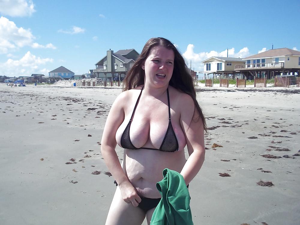 25P Teen in swimsuit