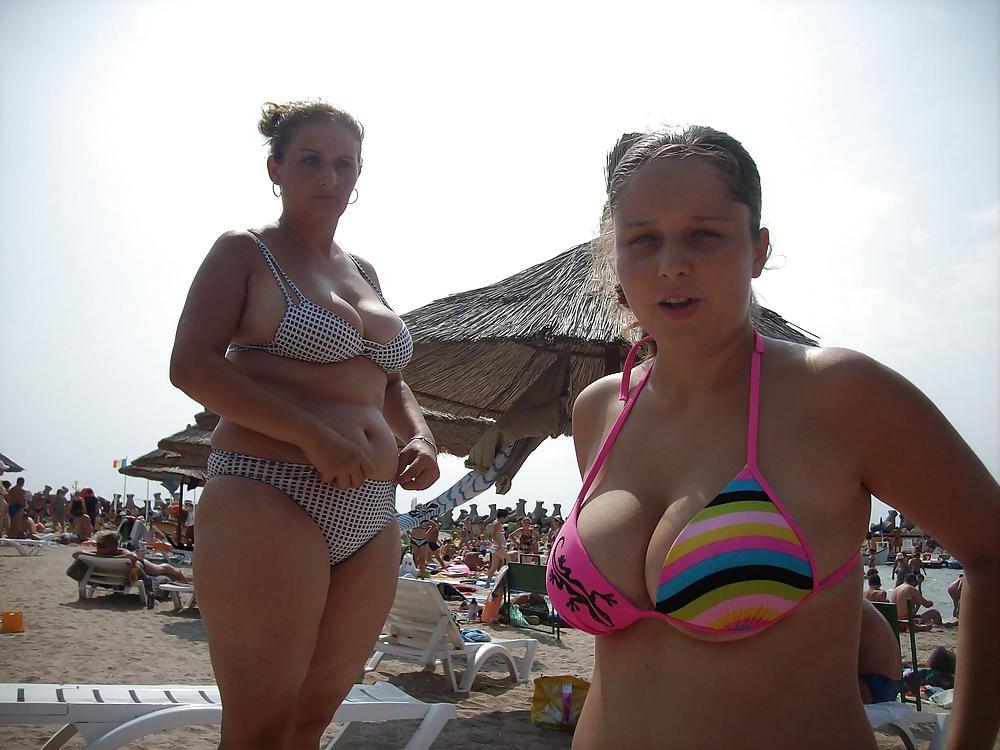25P Teen in swimsuit