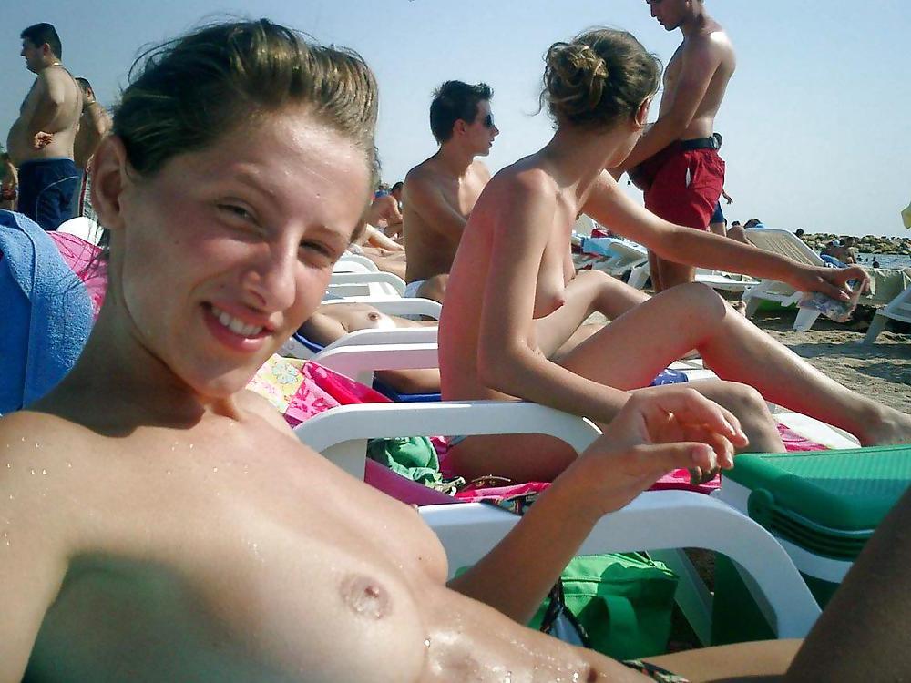 25P Amatrice a la plage voyeur