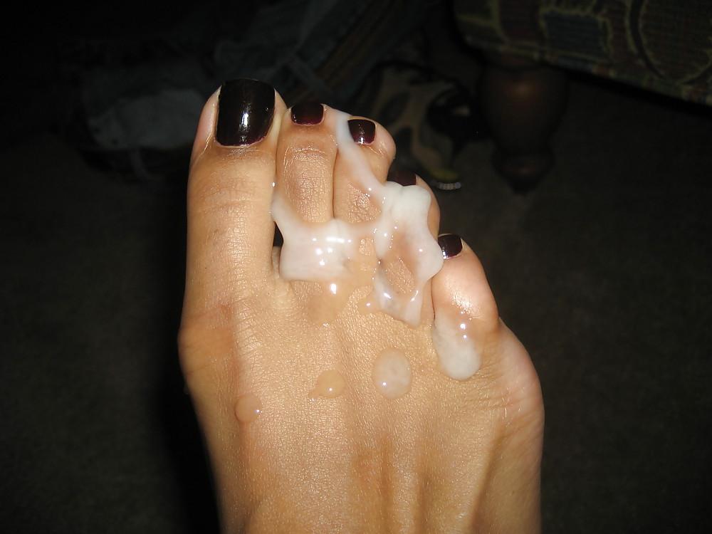13P Mature footjob