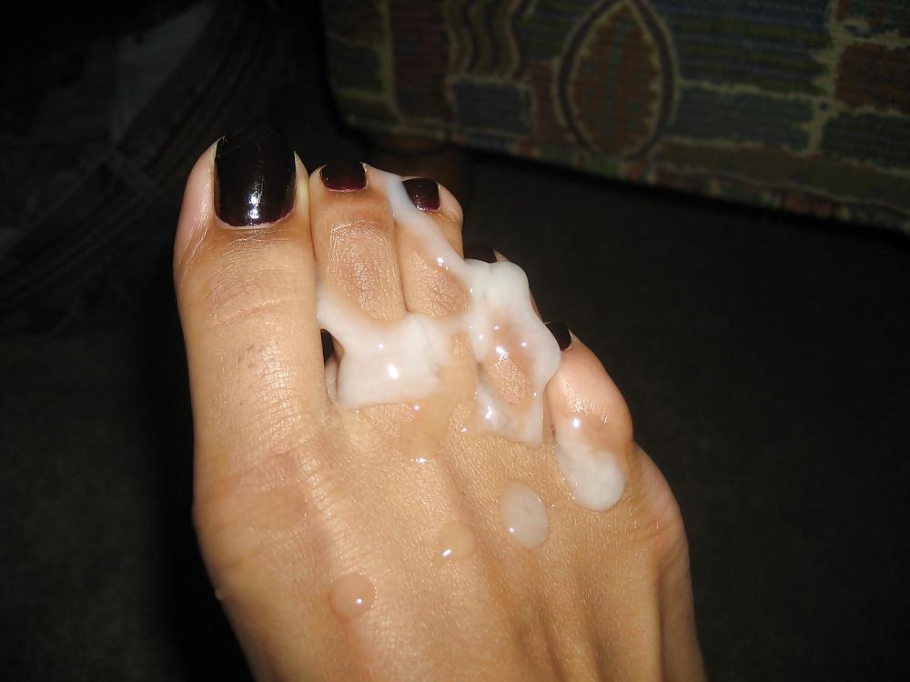 13P Mature footjob