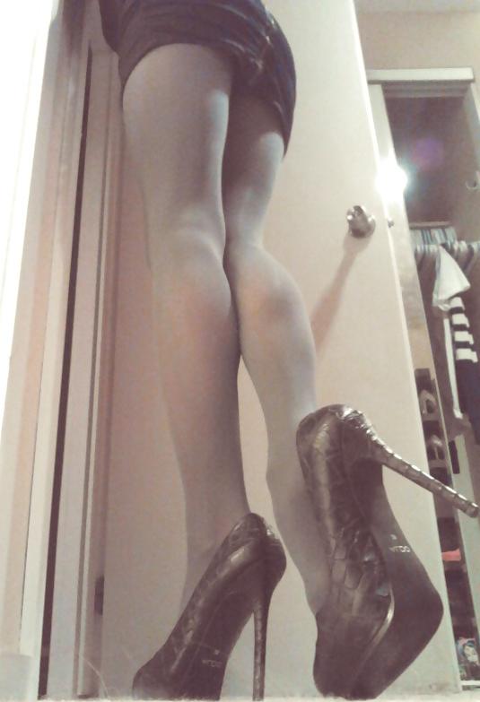 25P Girls in pantyhose stockings 4
