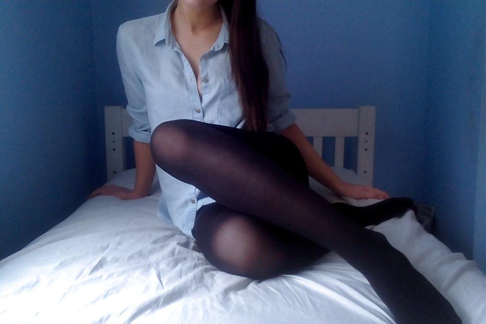 25P Girls in pantyhose stockings 4