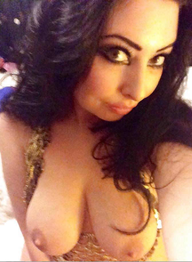 21P Arab beauty with heavenly body and ass 