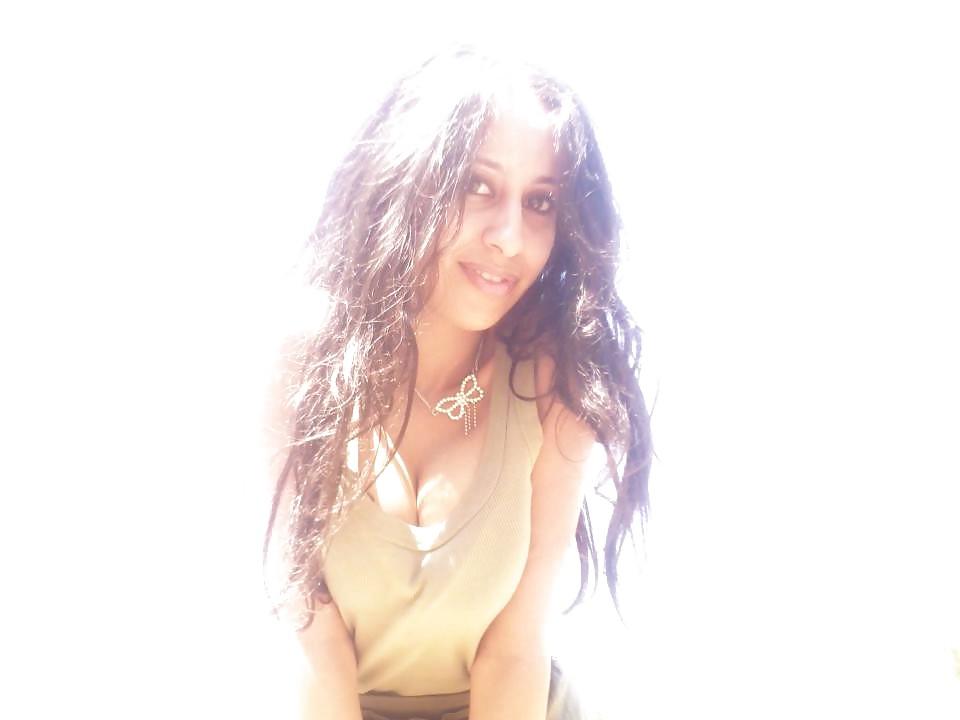 7P Hot pakistani slut from London 7