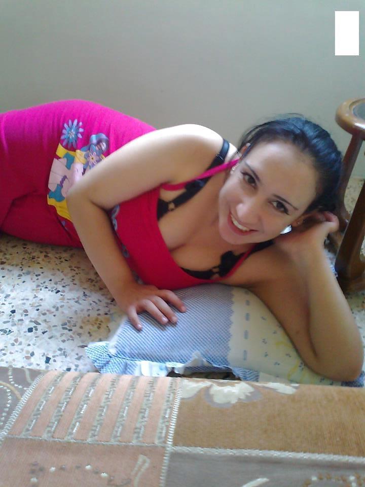 25P Arab beauty
