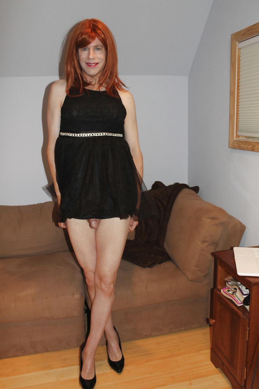 10P Short black dress