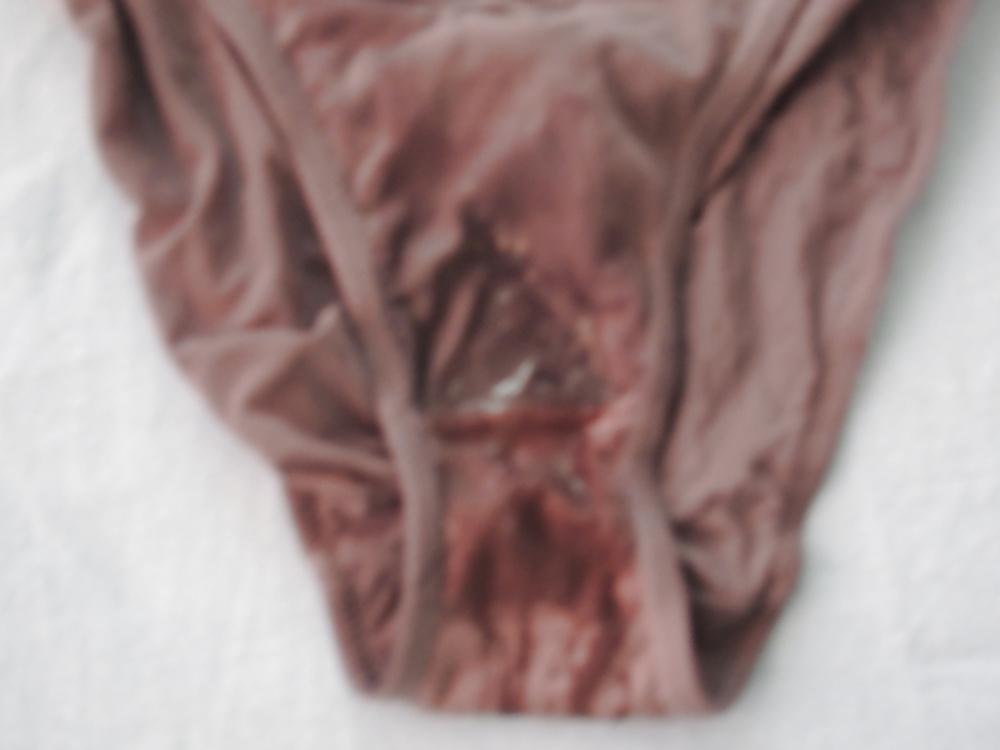16P Panties, clean and dirty 1