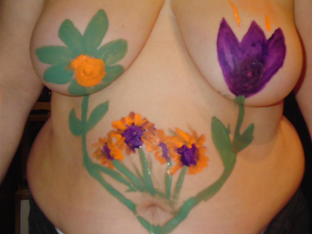 8P Body painting