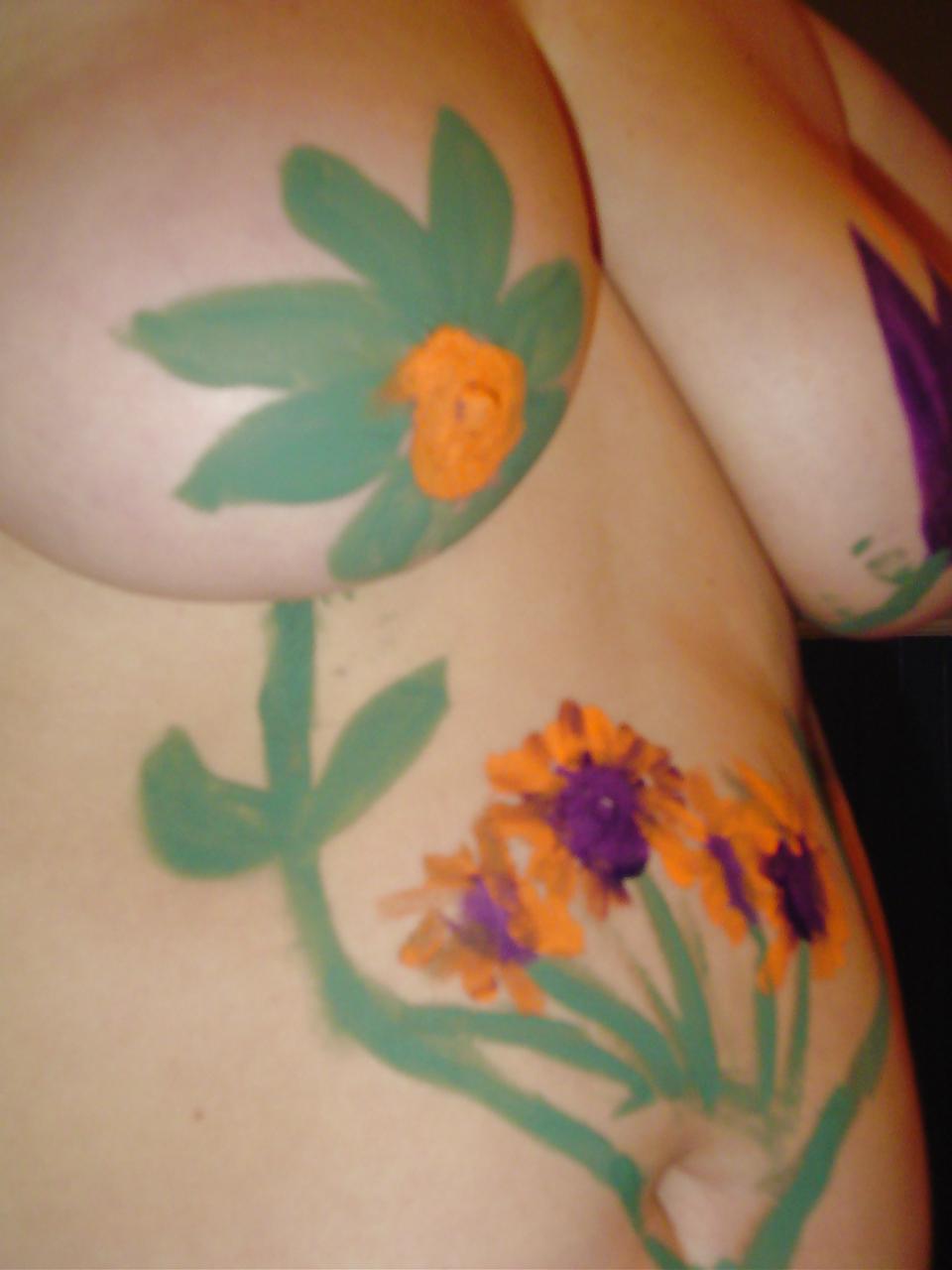 8P Body painting