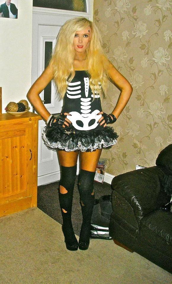 25P Slutz in fancy dress 12