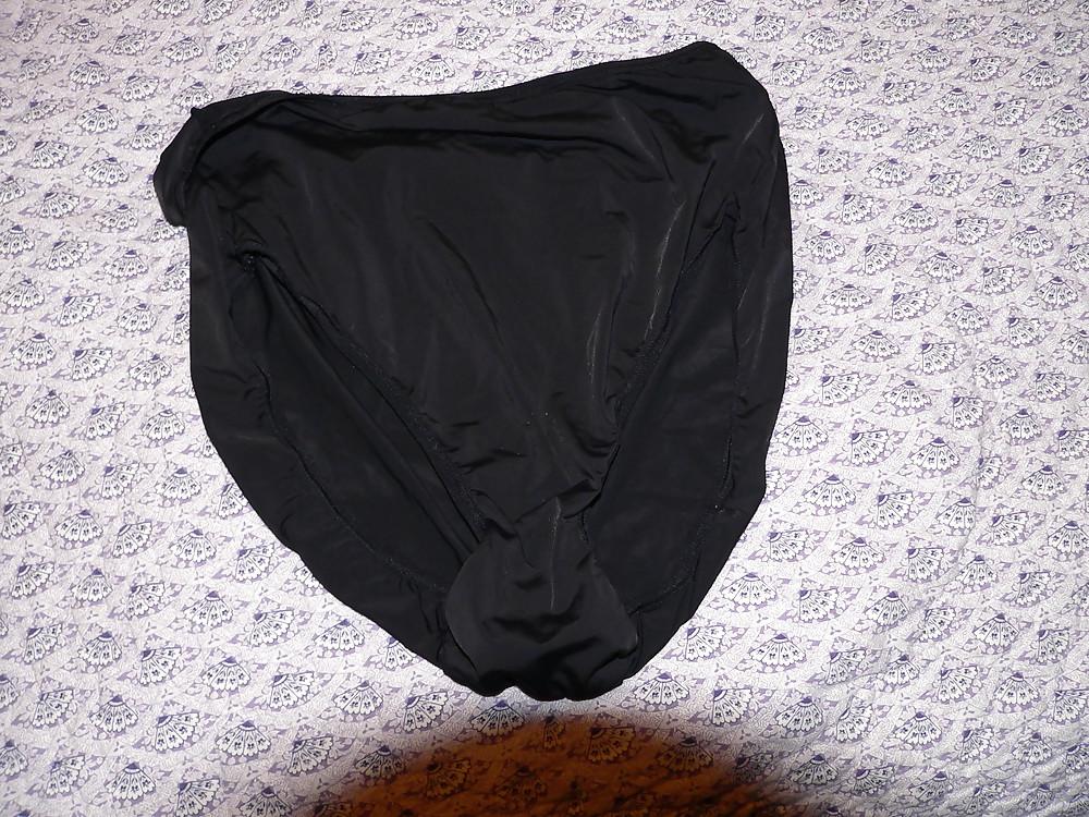 12P Beaver, pussy, panties to cum on