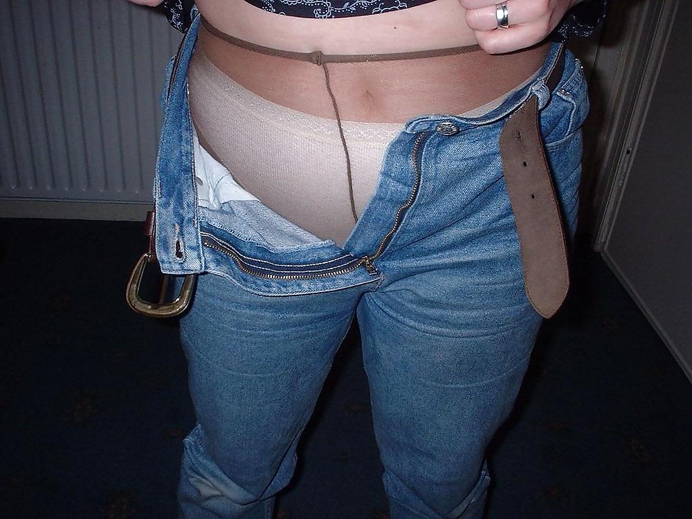 10P Mature and grannys in pantyhose